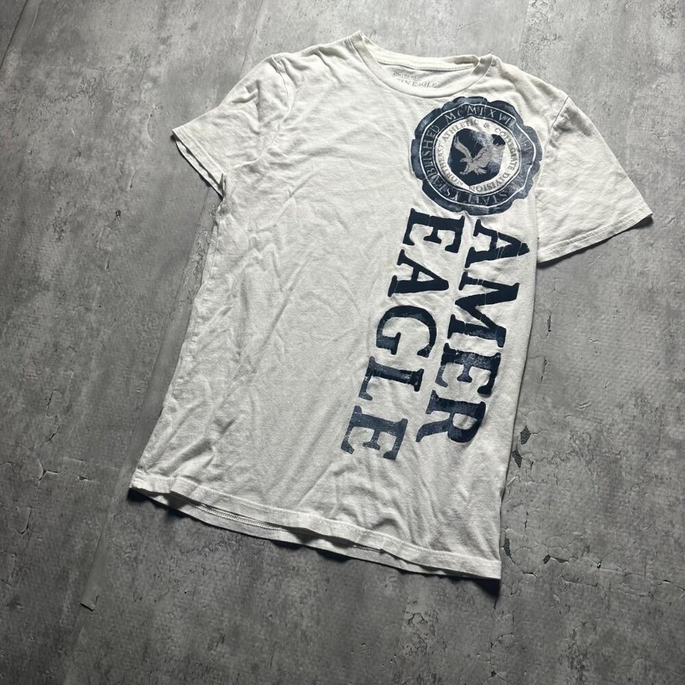 American-eagle Men's White and Grey T-shirt